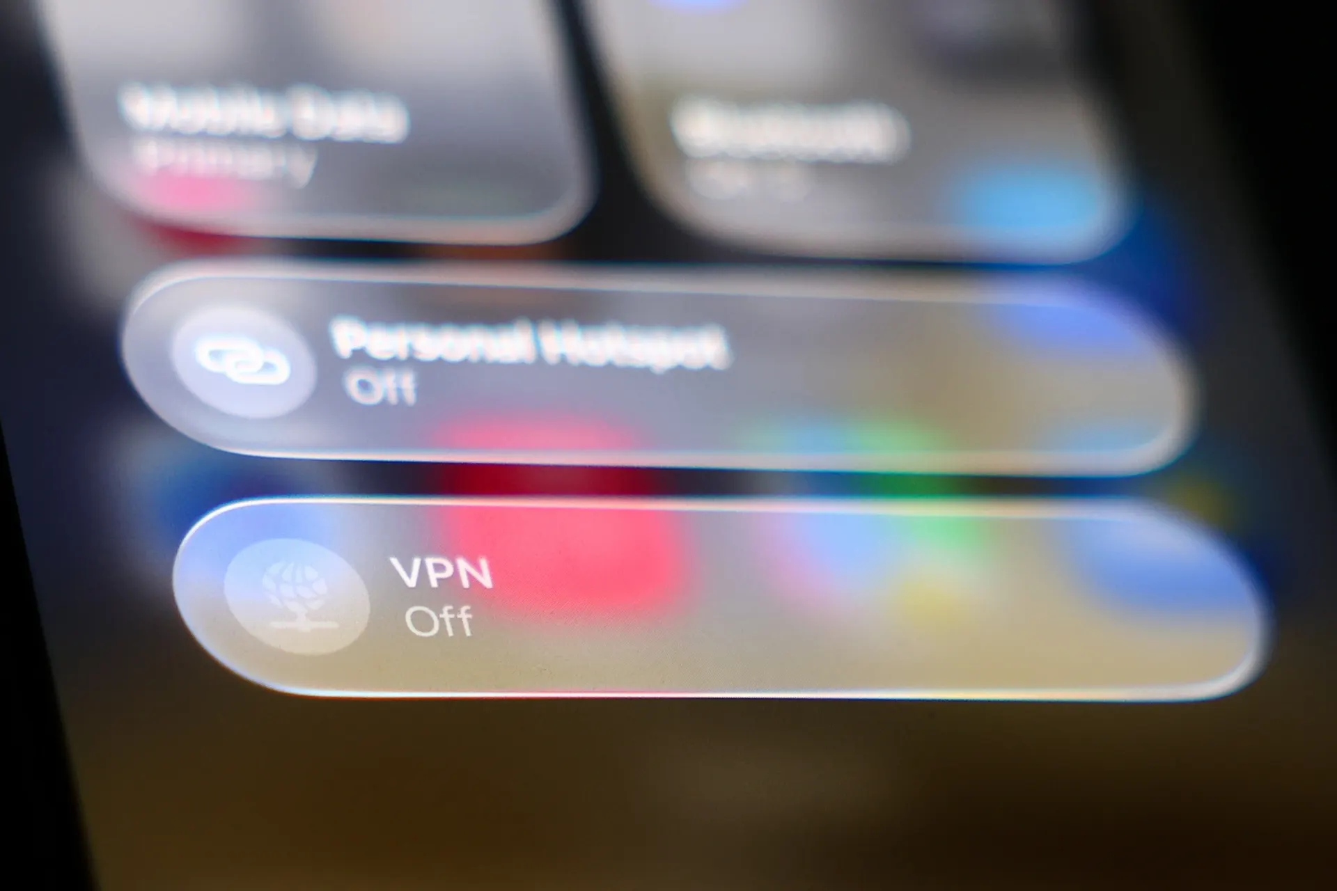 После требований ограничивать доступ через VPN с 15 апреля некоторые маркетплейсы и сервисы стали вновь доступны пользователям с VPN, но ситуация остаётся непостоянной.