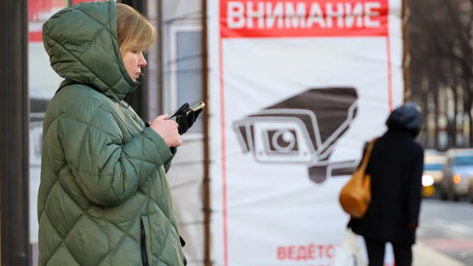 Пользователи отмечают, что мессенджер Max без согласия удаляет из чатов сообщения с ссылками на ключи для VPN; при повторной отправке аккаунт выходит из системы. Ограничения укладываются в общую кампанию по борьбе с обходом блокировок.