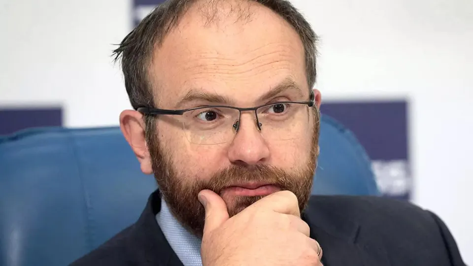 Заместитель председателя синодального отдела РПЦ Вахтанг Кипшидзе заявил, что массовые отключения мобильного интернета не являются катастрофой, а подталкивают к размышлениям о преходящем характере технологий и о важности духовных ценностей. Тем временем ограничения затронули значительную часть населения страны.