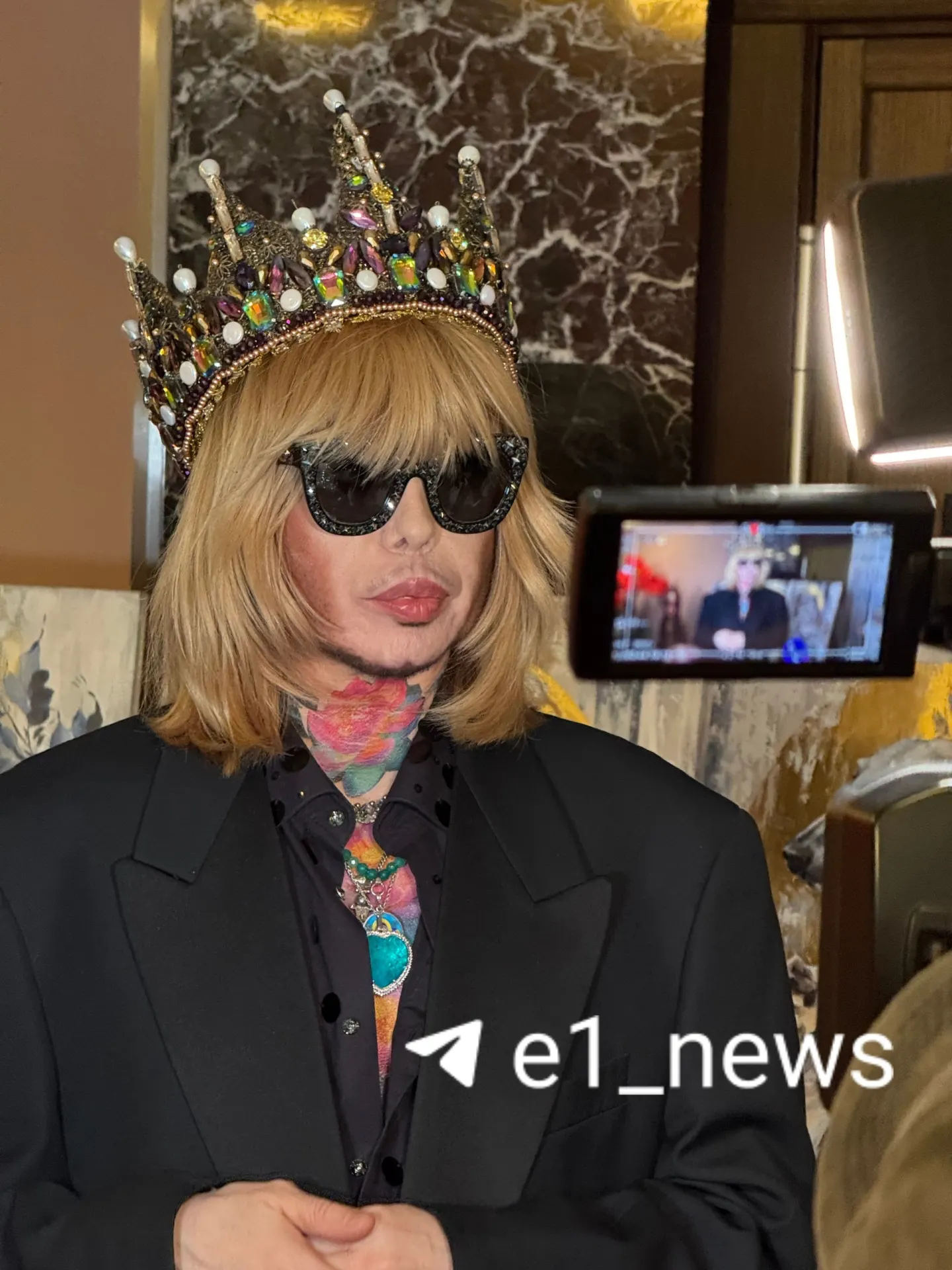 На фестивале в культурном центре «Урал» собрались более 350 участников и 25 дизайнеров со всей России; главное — продвижение отечественной моды.