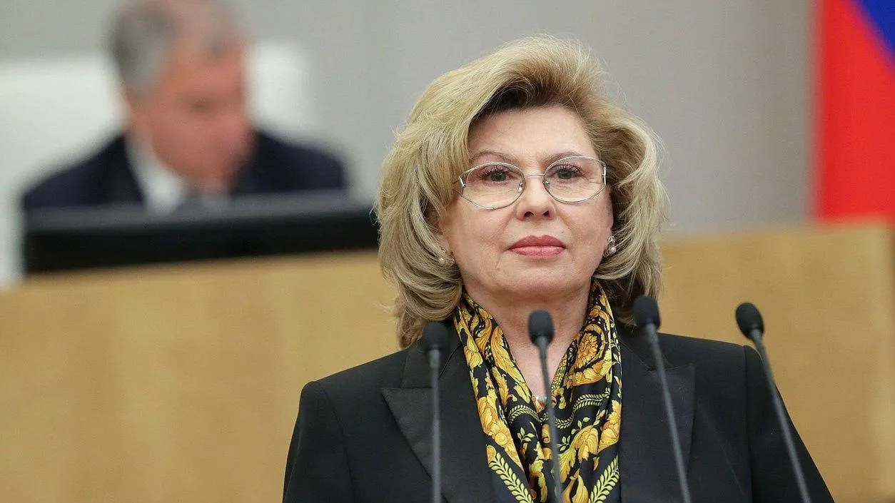 Москалькова ушла с поста после двух сроков — за десять лет работы роль омбудсмена сместилась с контроля за властями на социальную поддержку участников СВО. Госдума уже рассматривает три кандидатуры на замену.