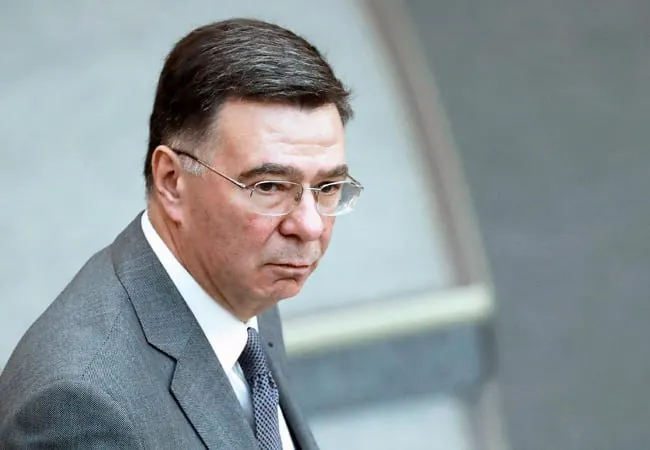 Замминистра иностранных дел Александр Панкин на Петербургском международном экономическом форуме заявил, что Россия продемонстрировала экономическую живучесть и не сводится к роли «бензоколонки».