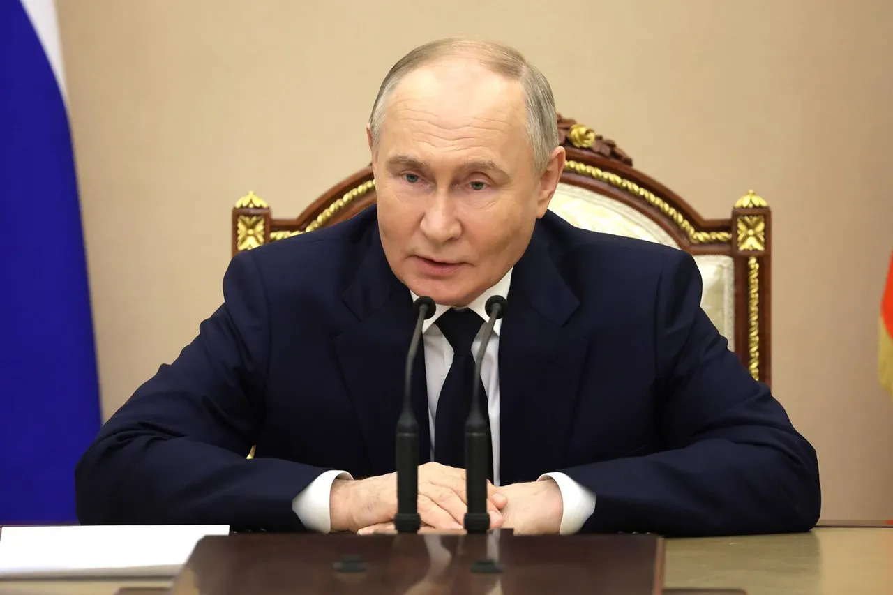 Президент потребовал не допустить остановки работ на Балтийском заводе и поручил продолжить выполнение планов по проекту «Лидер».