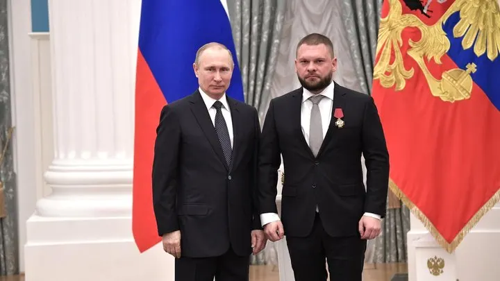 В декларации одного из первых кандидатов «ЕР» указаны акции американских фирм и паи зарубежных фондов. Также у других претендентов обнаружены иностранные активы — что известно по документам.