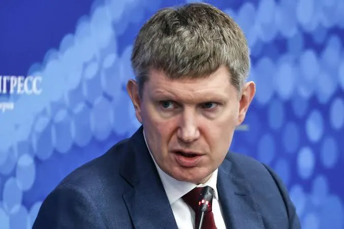 Минэкономразвития заявило, что крупные гостиницы будут подтверждать личность постояльцев через госмессенджер «Макс», если у них нет при себе документов.