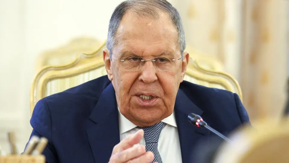 Глава МИД РФ заявил, что Москва не свернёт с курса до достижения целей, названных президентом в июне 2024 года. Он также обвинил западные страны в срыве договорённостей и переходе к ультиматумам.