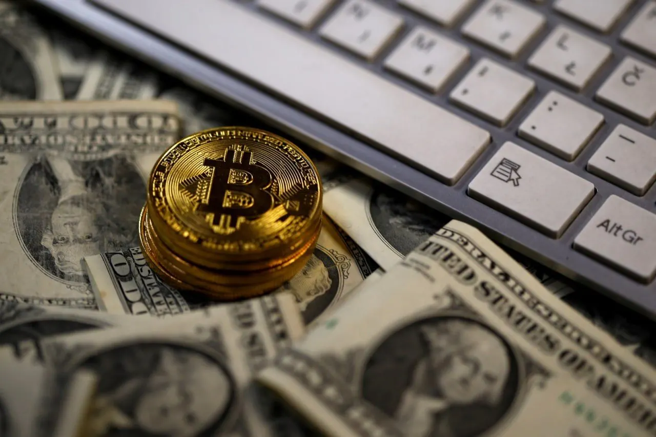 Расследование демонстрирует, как криптобиржа Binance передавала данные пользователей российским правоохранительным органам в рамках дела о финансировании терроризма против IT-специалиста Юрия Беленького. Уточняются обстоятельства сотрудничества и объём предоставленной информации.