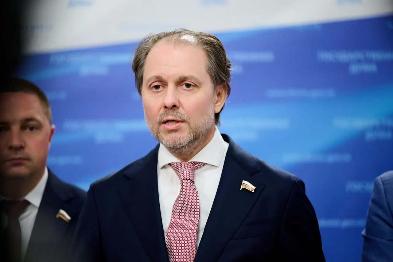 Госдума назначила Владимира Сысоева на пост председателя Комитета по охране здоровья. Он — экономист и юрист по образованию, ранее занимал пост заместителя губернатора Тюменской области и возглавлял фракцию ЛДПР в областной думе.
