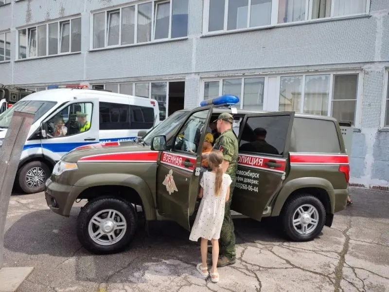 Минобороны хочет расширить полномочия военной полиции, в том числе право опрашивать граждан и требовать документы, а также возможность работать в гражданской одежде по решению руководства.