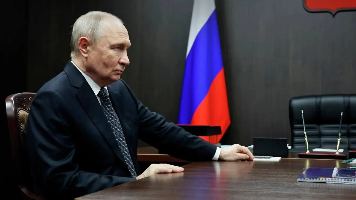 Государство ставит цели по росту внутреннего спроса на аккумуляторы к 2030 году и активному внедрению аккумуляторных систем в энергетику, в Москве запущена новая фабрика Росатома.