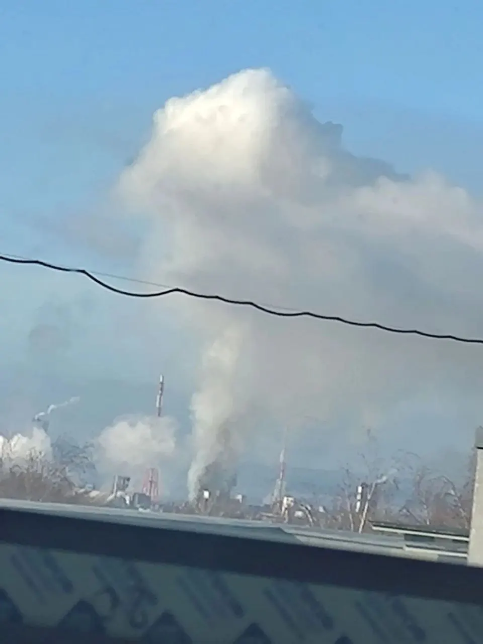 Ночью дроны поразили Городецкий округ и Березники: пострадали люди, повреждены дома, школы перешли на дистанционное обучение.