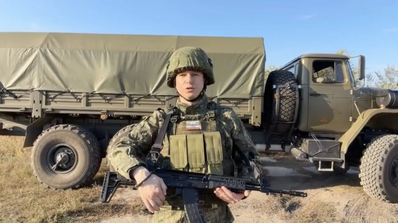 Экс-депутат Михаил Романов подписал контракт с Минобороны и стал военнослужащим; он заявил, что его десятилетний опыт пригодится на поле боя.